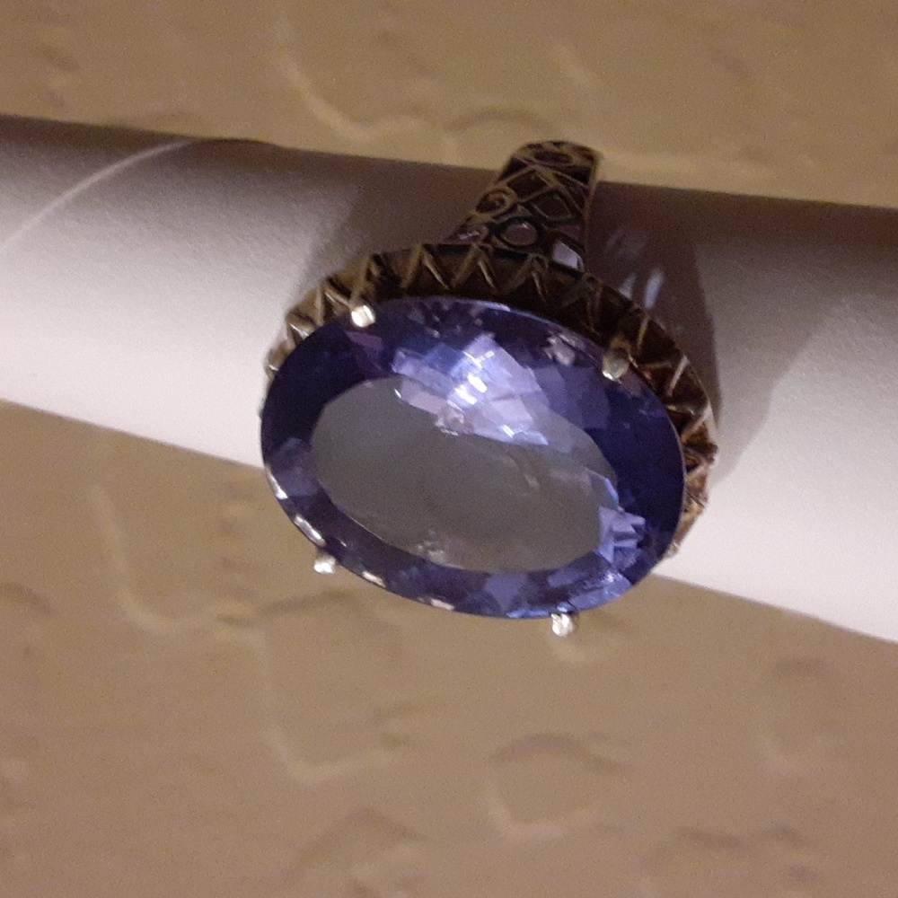 925 Genuine Natural Color Change Fluorite. FIRM. - Picture 15 of 17